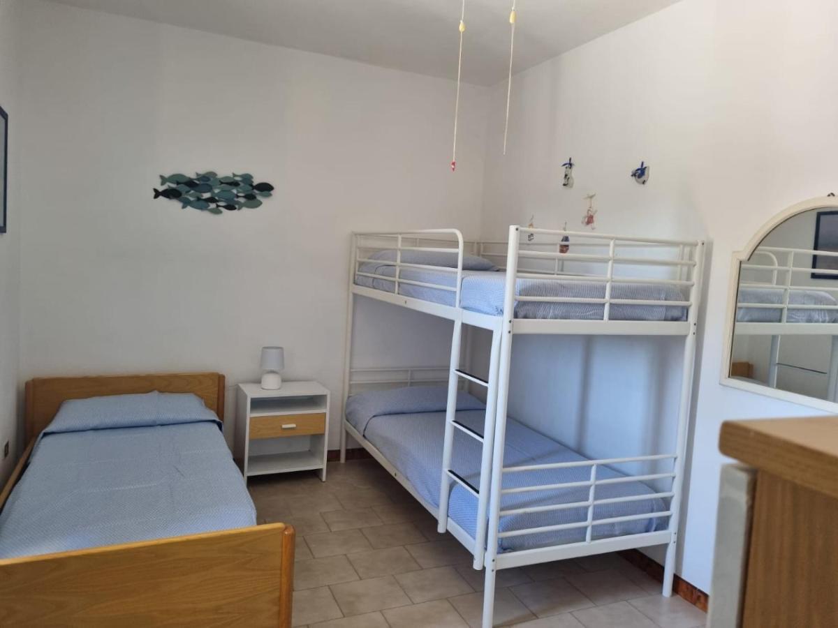 Villa Al centro del paese Santa Teresa di Gallura Esterno foto