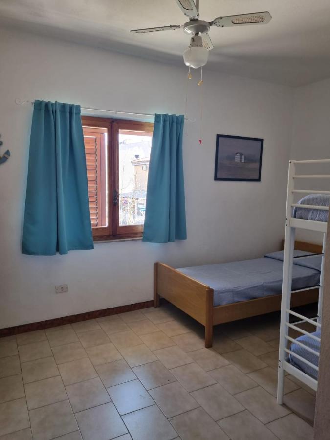 Villa Al centro del paese Santa Teresa di Gallura Esterno foto