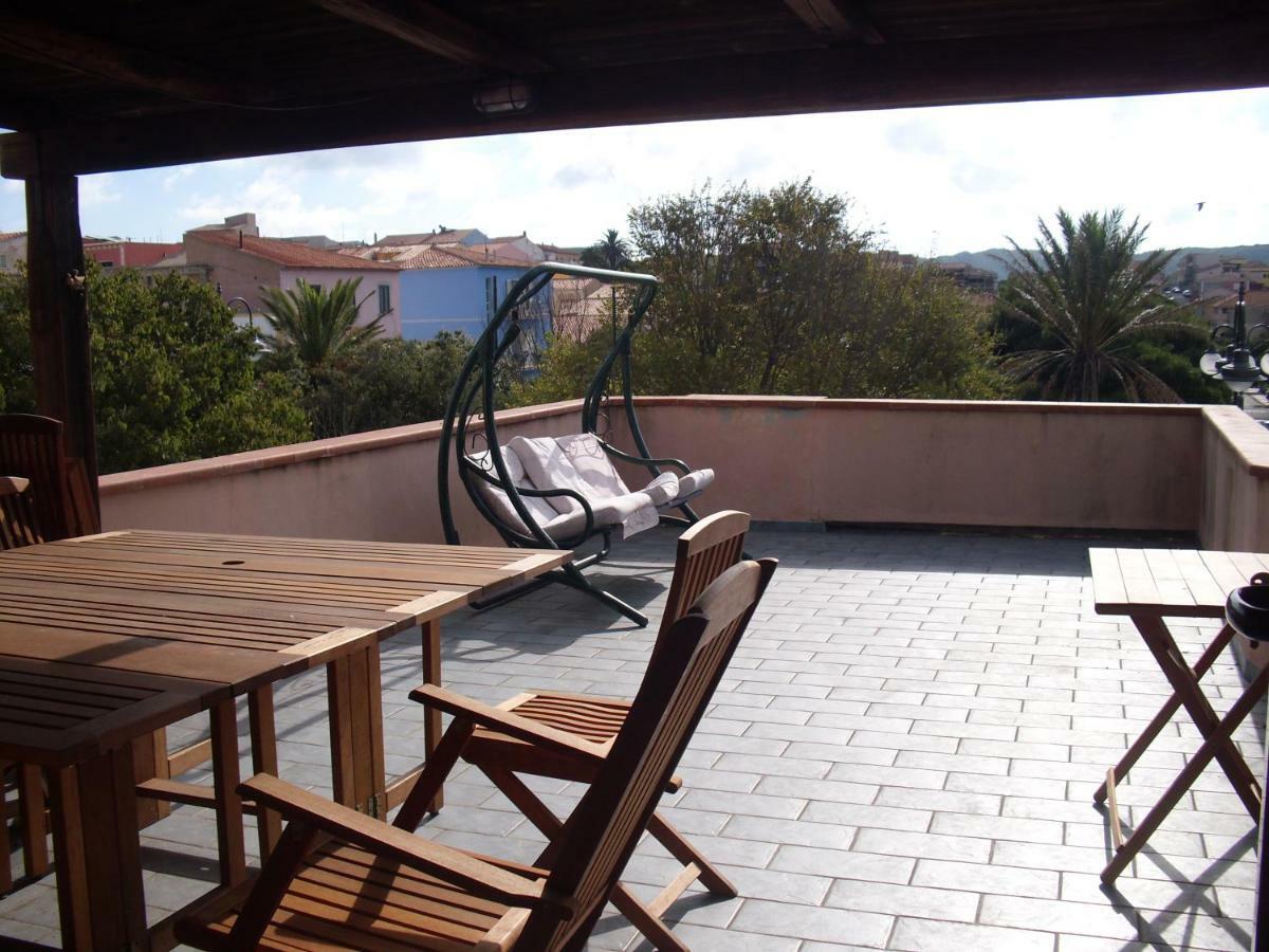 Villa Al centro del paese Santa Teresa di Gallura Esterno foto