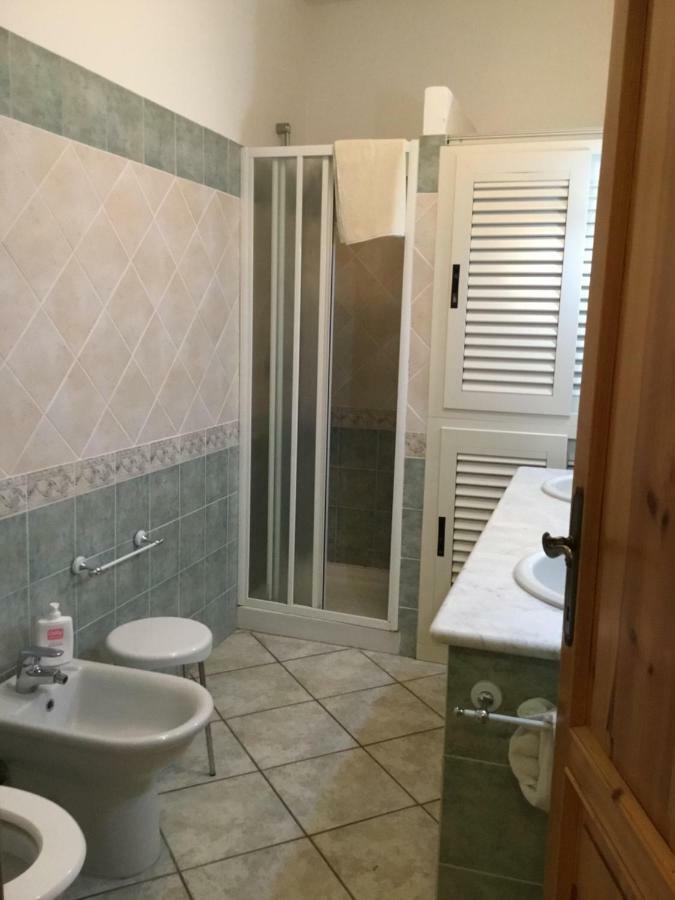 Villa Al centro del paese Santa Teresa di Gallura Esterno foto