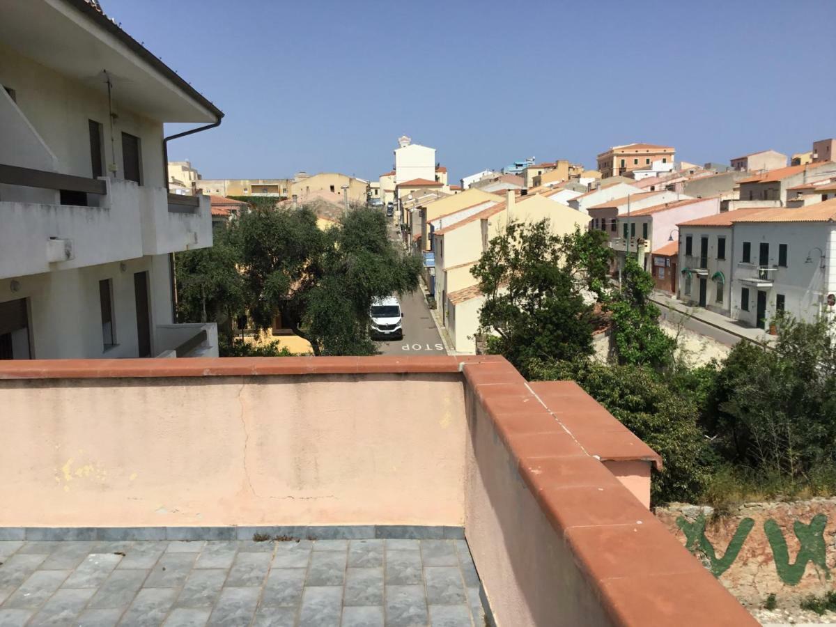 Villa Al centro del paese Santa Teresa di Gallura Esterno foto